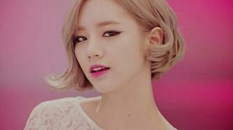 Lee Hyeri Wallpaper