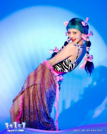 Hyuna Is An Eccentric Blue Haired Princess In Her Individual