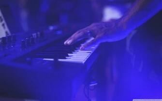Live Music Wallpaper Scroll