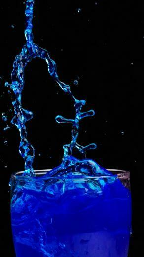 Wallpaper Spray Splash Liquid Glass Blue