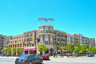Los Angeles La California Shopping Mall Outlet