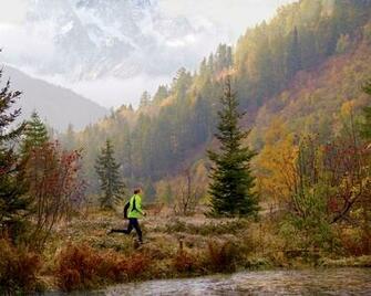 Rave Run Chamonix France Runner S World