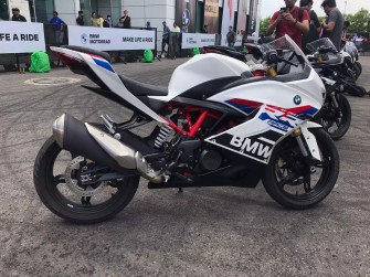 Bmw G Rr Motorrad Launches Bike Worth Rs