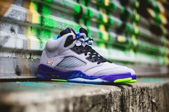 Nike Air Jordan Retro HD Wallpaper