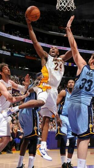 Kobe Bryant Wallpaper HD For iPhone Apple Lives