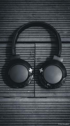 Headphone Wireless Music Black White 4k Ultra HD Mobile Wallpaper