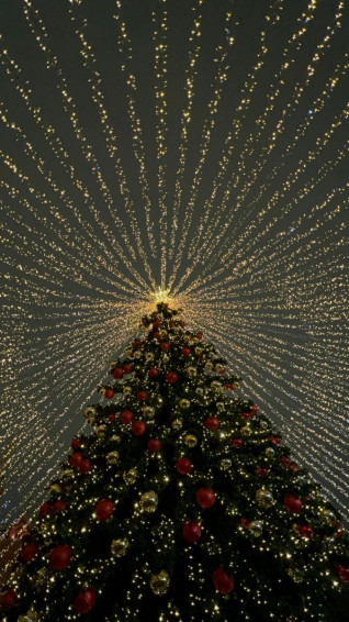 Cynthia Anna On Christmas Cozy Nostalgia Wallpaper