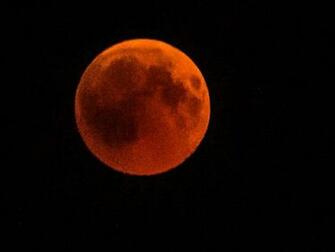 Longest Total Lunar Eclipse Of 21st Century Wows Star Gazers