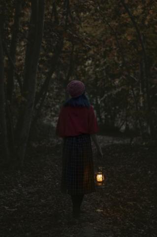 Hq Alone Girl Pictures Image