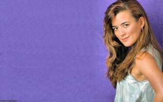 Cote De Pablo Wallpaper