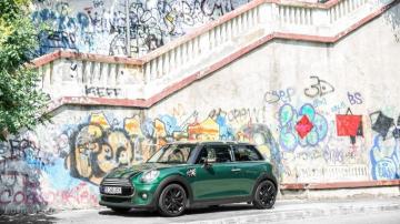 Mini Cooper HD Wallpaper British Racing Green Goes Well