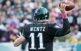 Carson Wentz Can T Work His Mouthguard Video