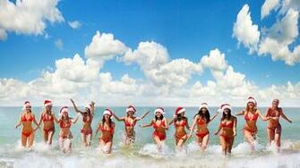 Holiday Girl Wallpaper Collection