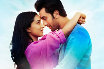Tu Jhoothi Main Makkaar Re Ranbir Kapoor Steals The Show