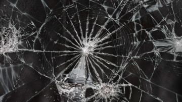 Cracked Screen Wallpaper Top Background