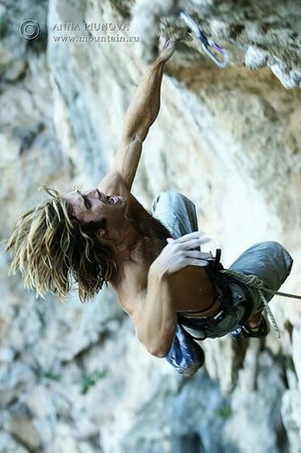 Chris Sharma Body Rock Climbing