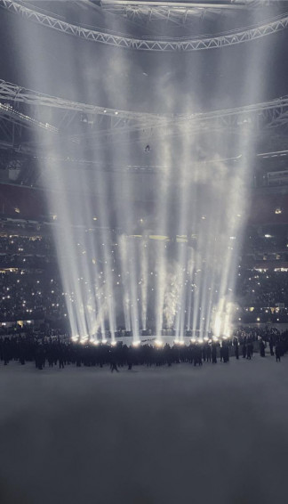 Listening Party Wallpaper Extended At The Bottom R Kanyewallpaper