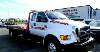 Towing Truck Wallpaper Background