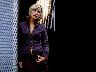 Allison Mack Hot Pictures Photo Gallery Amp Wallpaper