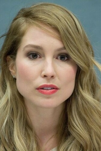 Sarah Carter Wallpaper