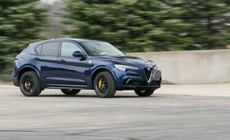 Alfa Romeo Stelvio Quadrifoglio Res