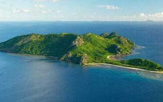 Beautiful Green Island HD Wallpaper
