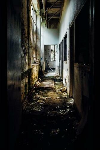 Unsettling Pictures Image