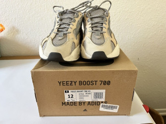 Size Adidas Yeezy Boost V2 Cream