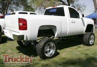 Lifted Chevy Truck Wallpaper