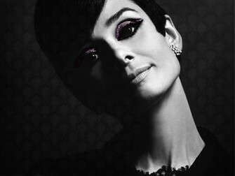 Audrey Hepburn Wallpaper