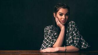 4k Hailee Steinfeld Wallpaper Background Px