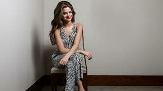 Selena Gomez Smile Dress Girl Brunette