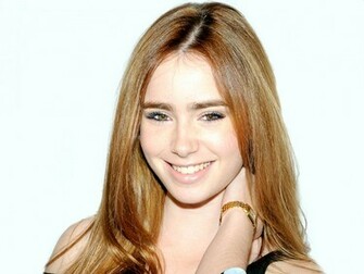 Lily Collins Thewallpaper Desktop Wallpaper For HD