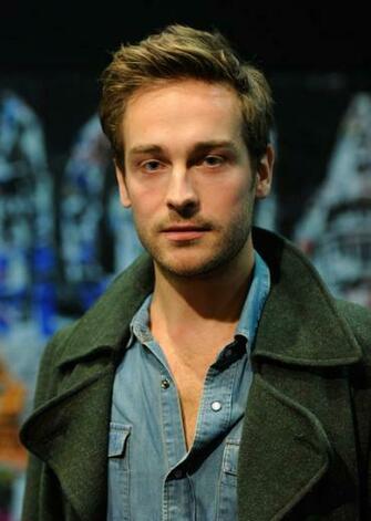 Tom Mison Photos Shirtless