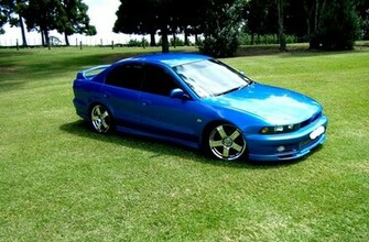 Mitsubishi Galant Wallpaper Grass