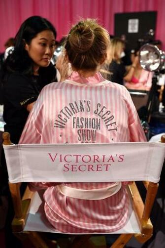 Victorias Secret Pink Wallpaper