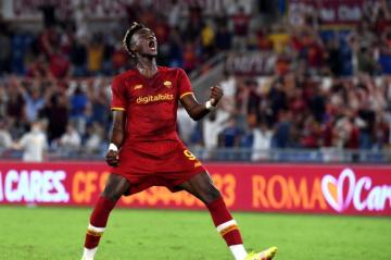 Tammy Abraham Tino Livramento Impress On Home Debuts With As Roma
