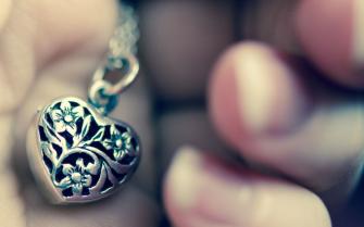 Beautiful Pendant Wallpaper