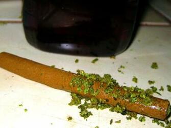 For Weed Blunt Displaying Image