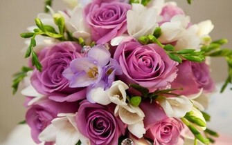 Beautiful Purple White Flowers Bouquet Wallpaper