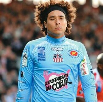 H Nh N P Guillermo Ochoa