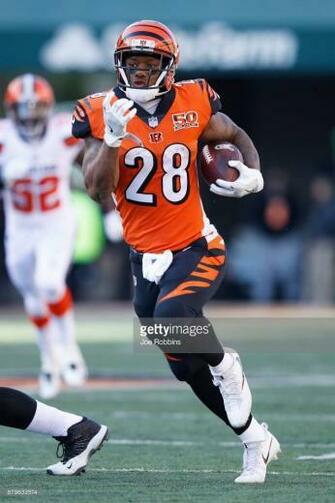 Joe Mixon Of The Cincinnati Bengals Runs For A Yard Gain After