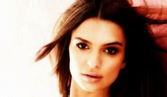 Emily Ratajkowski HD Wallpaper Hot Pictures