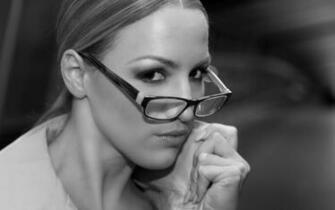 Jordan Carver HD Wallpaper