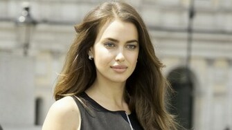 Beautiful Irina Shayk Choice Wallpaper