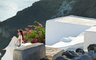 Santorini Weddings In Oia Honeymoon Hotels