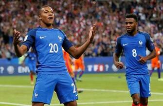 Transfert Au Psg Premier But En Bleu La Folle Soir E De