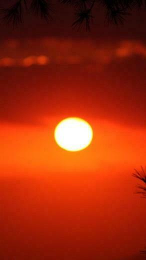 iPhone HD Cool Red Sunset Sky Wallpaper