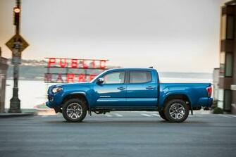 Toyota Tacoma Limited Doublecab Pickup Wallpaper