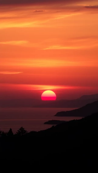 Red Sun Wallpaper